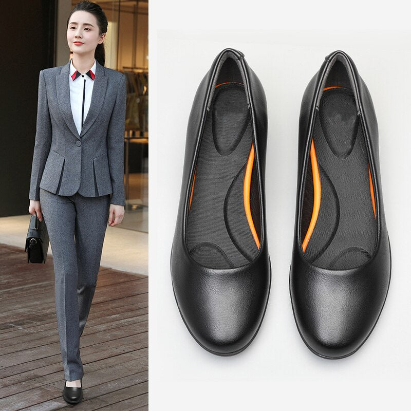 GKTINOO Black Leather Women's Work Shoes Pumps Thick Heels Round Head Shoes Soft Sole Professional Non-slip Hotel Work Shoes